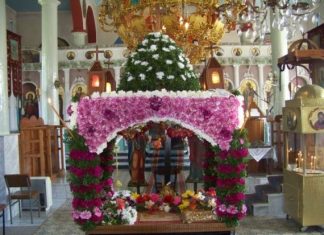 Πρέπει να είμαστε η μόνη χώρα που παίζει είδηση «κορυφώνεται σήμερα το θείο δράμα»…