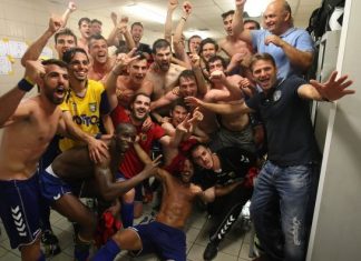 Τρελό γλέντι στα αποδυτήρια