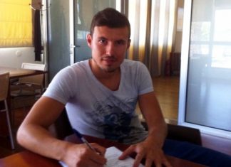 Ανανέωσε και ο Μουμίν