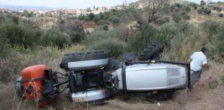 Τραγικός θάνατος για 62χρονο από ανατροπή τρακτέρ στη Λεπενού