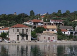 Καστός: Μικρός, αλλά υπέροχος