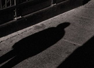 Κι έρχεσαι περπατώντα…