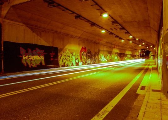 Αγρίνιο : άνθρωποι και γειτονιές