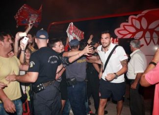 Θερμή υποδοχή για τον Ολυμπιακό στο Αγρίνιο