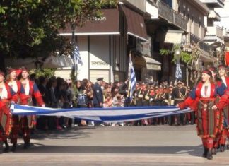 Το φωτορεπορτάζ από την παρέλαση στο Αγρίνιο