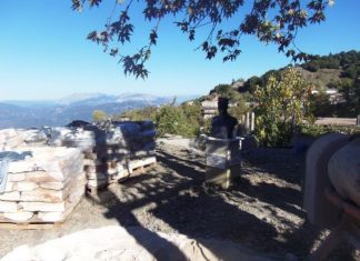 Προχωρά η πλατεία στον Άγιο Βλάση