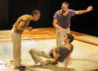 Από τη δραματολογική ερμηνεία του 1989 στη συμβολική «εκφωρά» του 2013