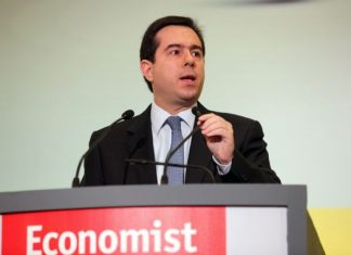 Μηταράκης: Καταργείται η φιλοξενία μεταναστών και προσφύγων σε ξενοδοχεία