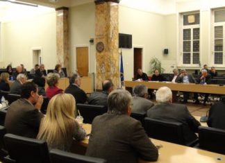 Σε live streaming τα δημοτικά συμβούλια στο Αγρίνιο