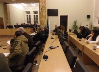 “Λιάπηδες” στο δημοτικό συμβούλιο Αγρινίου