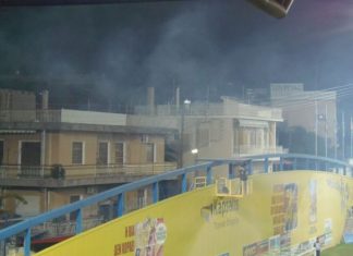 Δεν είναι καπνογόνα οπαδών, δεν είναι δακρυγόνα αστυνομικών, είναι τα τζάκια των Αγρινιωτών
