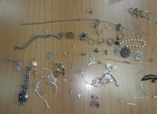 Μπούκαραν από ανασφάλιστη είσοδο