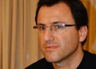 Γούλας αντί Νταουσάνη για τη Ναυπακτία