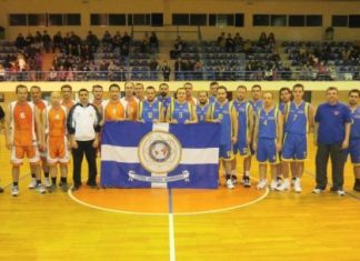 Αστυνόμοι και πυροσβέστες στο Αγρίνιο έπαιξαν μπάσκετ για φιλανθρωπικό σκοπό