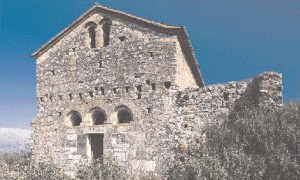 Κοντά στο χωριό Μάστρου σώζεται ο ναός του Αγ. Ιωάννη της Επισκοπής χτισμένος πάνω στο κεντρικό κλίτος μεγάλης παλαιοχριστιανικής βασιλικής. Ο ναός αυτός πρέπει να ήταν έδρα του επισκόπου της πόλεως Αχελώος που ήκμασε τον ύστερο μεσαίωνα και της οποίας τα λιγοστά ίχνη χάνονται γύρω στο 1360.