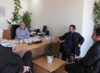 Επί τάπητος με την περιφέρεια τα θέματα των παραγωγών ροδιού της Αιτωλοακαρνανίας