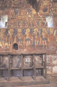 άποψη του εσωτερικού του καθολικού αποκαλυπτική του τοιχογραφικού πλούτου που απλώνεται και στην παραμικρή κόγχη του ναού.