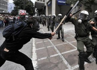 Αθήνα (πολιτική) vs Βερολίνο (τέχνη)