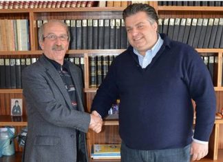 Έδωσαν τα χέρια Καραπάνος και Αντύπας