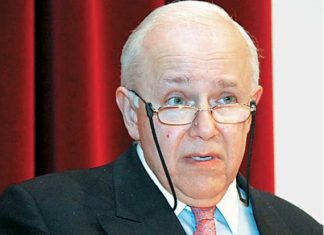 Ο ακαδημαϊκός Βασίλης Μαρκεζίνης στην τηλεόραση του Αχελώου