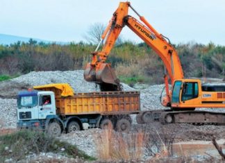 Παράνομες αμμοληψίες στην Ερμίτσα
