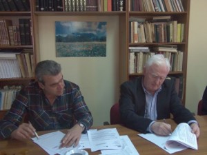 σύμβαση για αποχετευτικό Μακρυνείας