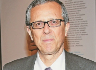 Ακόμα πιο δεξιά;