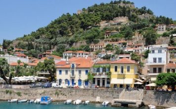 Η Ναύπακτος εορτάζει την απελευθέρωσή της