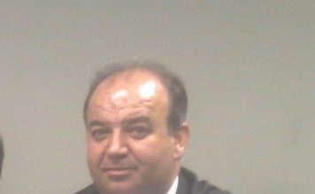 Δεν θα συμμετάσχει στις εκλογές ο Ν. Βαρβάτος