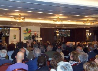 Στους ετεροδημότες της Αθήνας μίλησε ο Π. Μοσχολιός