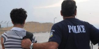 Συνελήφθη 37χρονος στην Ιόνια Οδό για μεταφορά μη νόμιμων αλλοδαπών