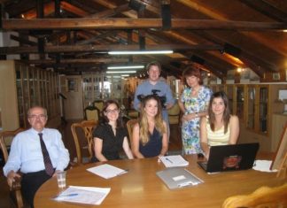 Το Εuronews στη Βιβλιοθήκη της Βυρωνικής Εταιρείας