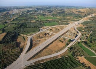 Κόμβοι και… διόδια στην Ιόνια Οδό