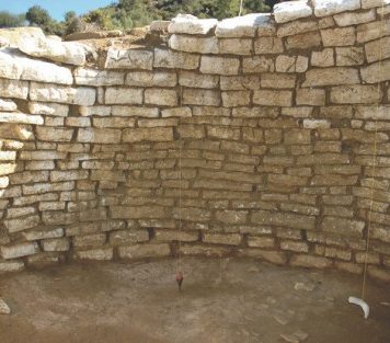 Κεχρινιά Βάλτου : Μυκηναϊκός θολωτός τάφος