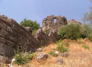 Το Βουκάτιο : Ο Πύργος της Παραβόλας