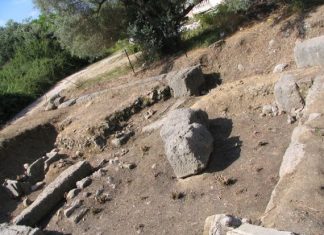 Το Ηρώο της αρχαίας Αλυζίας