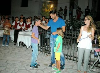 Ο Κώστας Κατσουράνης βράβευσε τους νικητές του 2ο Φεστιβάλ Αρχοντοχωρίου