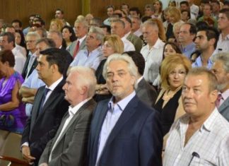 Τα ευτράπελα της σειράς στα καθίσματα