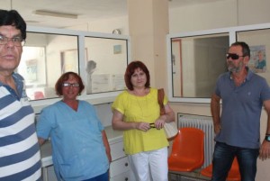 Από την εύκολη εποχή της αντιπολίτευσης που η βουλευτής επισκέπτονταν τα Κέντρα Υγείας της Αιτωλοακαρνανίας και κατακεραύνωνε την πολιτική του Μνημονίου, που εφάρμοζε η προηγούμενη κυβέρνηση στο χώρο της υγείας.