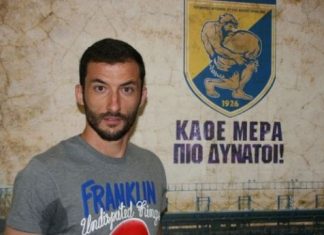 Υπέγραψε ο Φωτάκης στον Παναιτωλικό