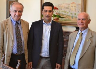 Mε τον πρόεδρο της Ένωσης Απόστρατων Αξιωματικών ο Παπαναστασίου