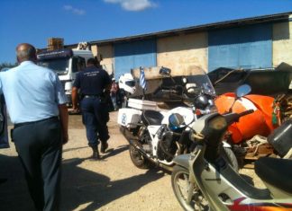 Δεκάδες μετανάστες στο Διόνι Κατοχής