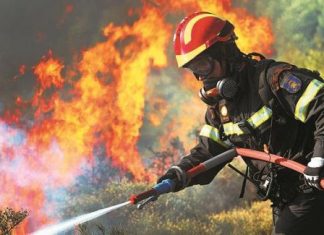 ΕΔΕ για τους τραυματίες πυροσβέστες στο Θέρμο