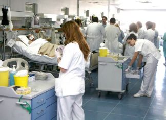 Δημόσιος ή ιδιωτικός; Φιλότιμο όσοι τύχει να το έχουν ή κίνητρα σε όλους;