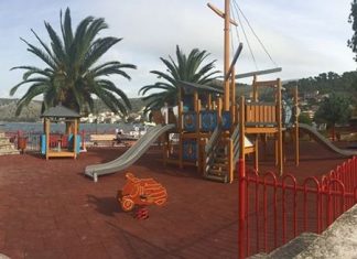 Νέα παιδική χαρά στην Αμφιλοχία