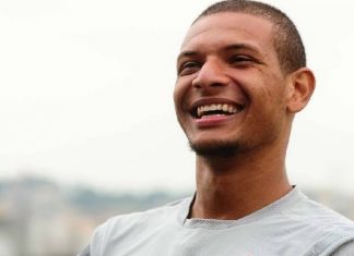 «Εξετάζει» Γουίλιαν ο Παναιτωλικός