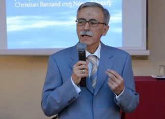 Ομιλία του Κωνσταντίνου Καρακατσάνη στη Σχολή Γονέων στο Αγρίνιο