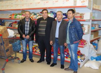 Το ραδιοταξί Αγρινίου στο πλευρό του κοινωνικού παντοπωλείου