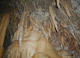 Σπήλαιο Κωνωπίνας: Ένα πανέμορφο μνημείο της Ξηρομερίτικης φύσης, στη δίνη της κρατικής αδιαφορίας