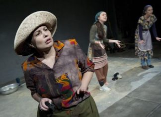 “Από πρώτο χέρι” : Νέος κύκλος παραστάσεων στο BIOS για την παράσταση με θέμα τα καπνά